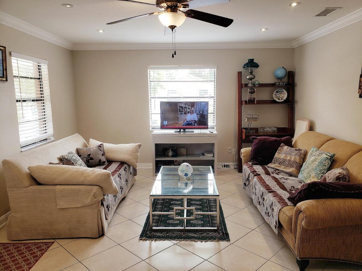Ocean Vacation Breeze Villa Lantana Exterior photo