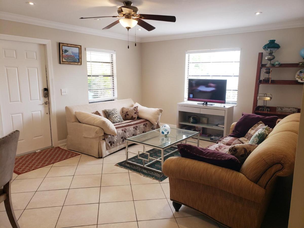 Ocean Vacation Breeze Villa Lantana Exterior photo